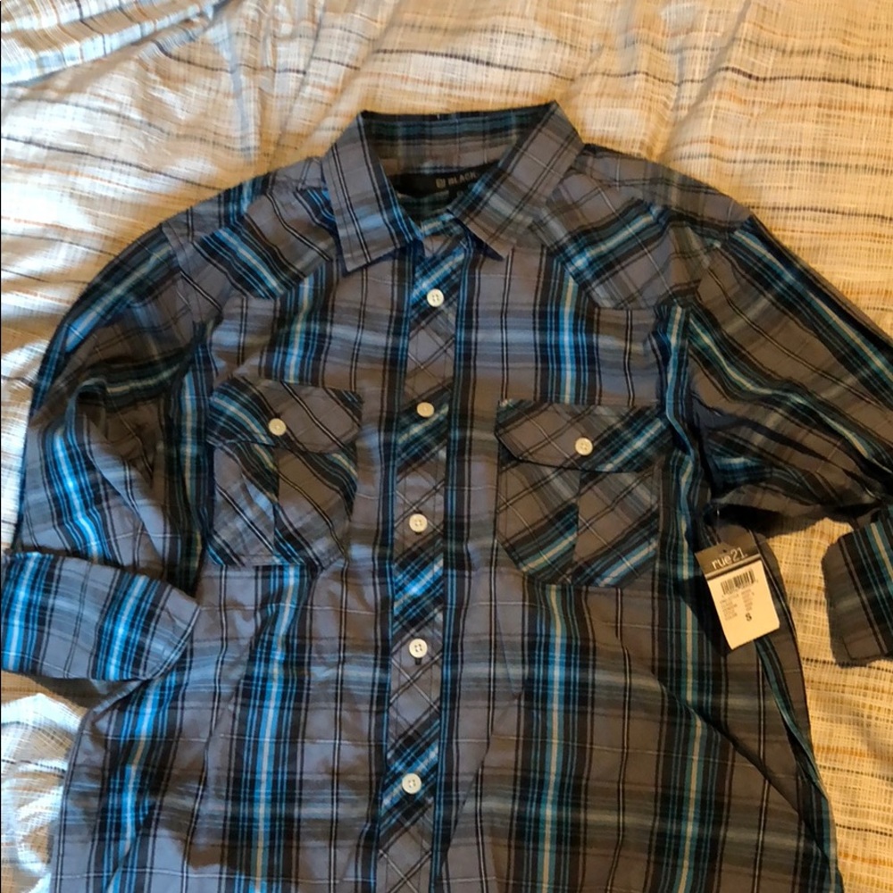 Long sleeve button up shirt